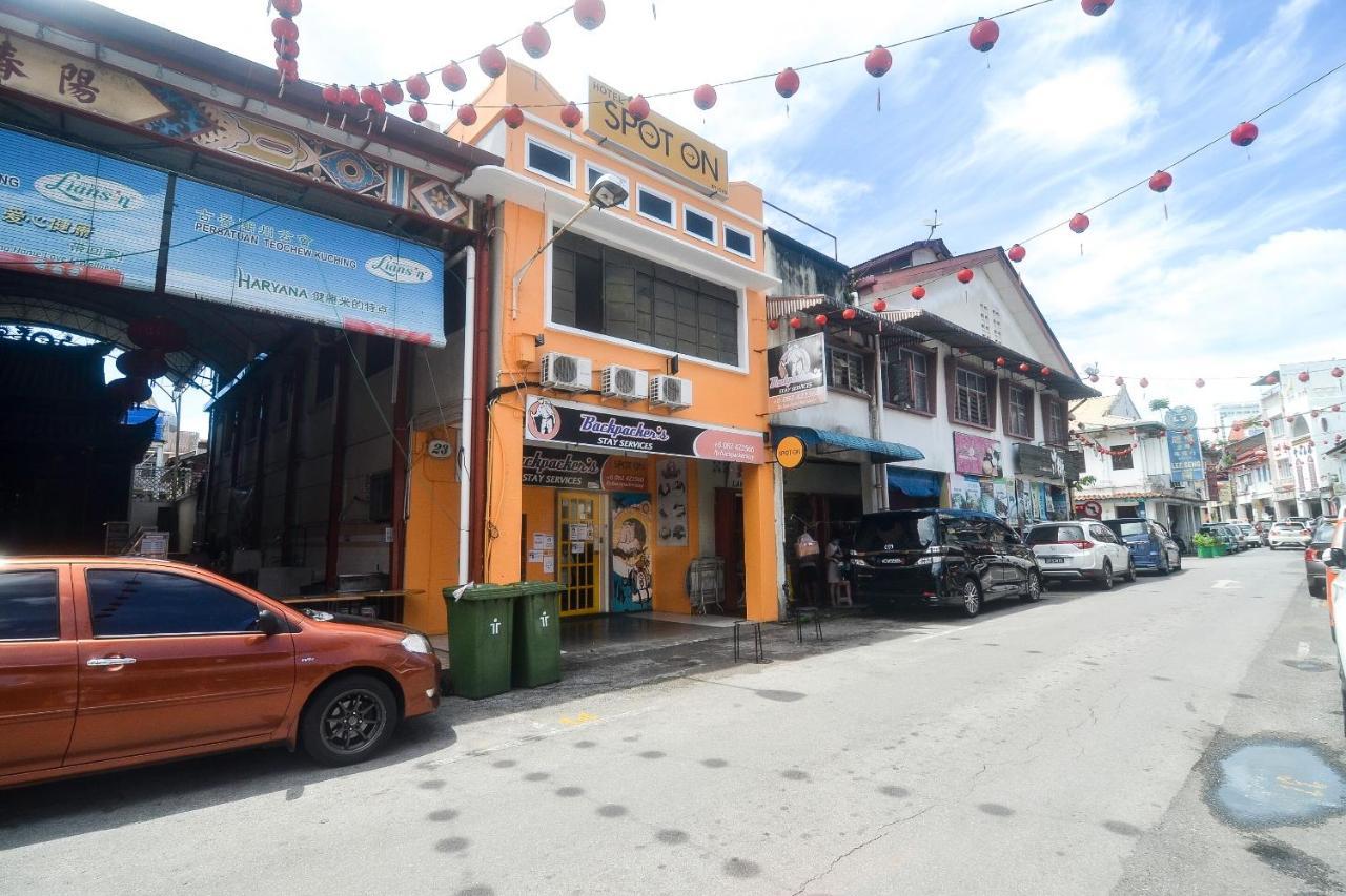 Spot On 89886 Backpacker'S Stay Services Kuching Exteriör bild