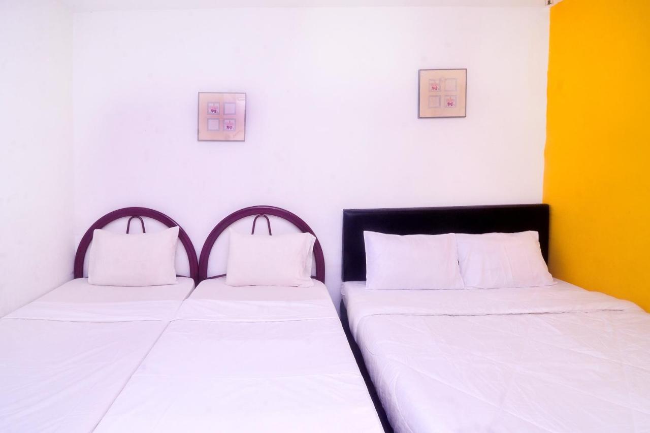 Spot On 89886 Backpacker'S Stay Services Kuching Exteriör bild