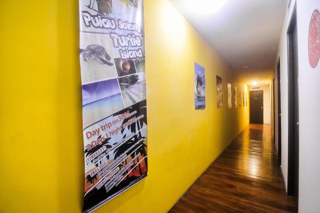 Spot On 89886 Backpacker'S Stay Services Kuching Exteriör bild