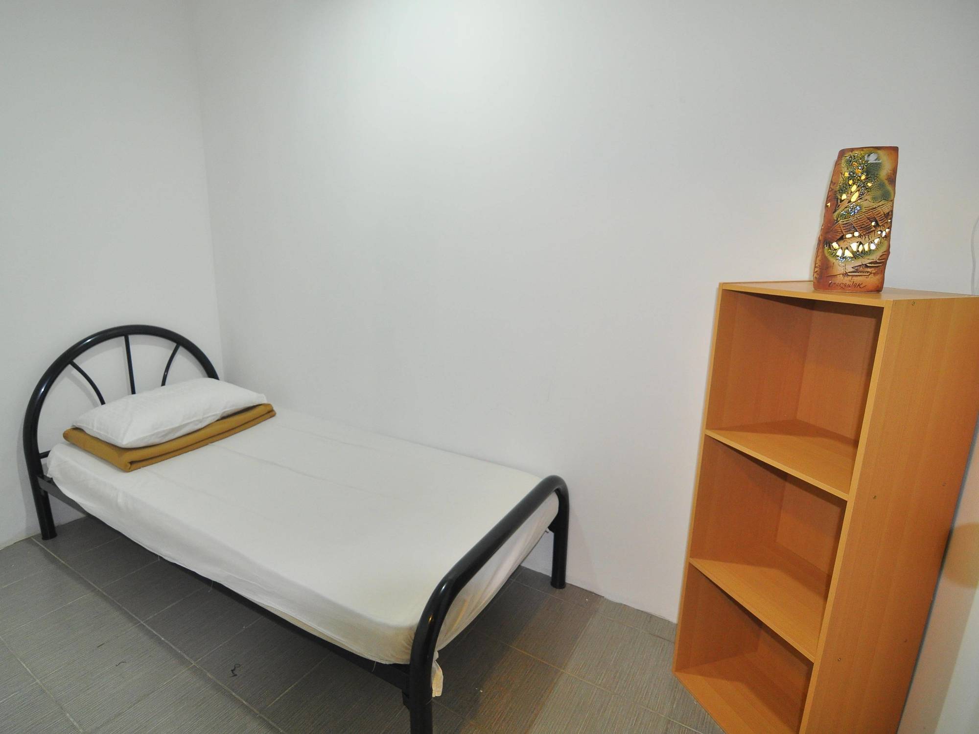 Spot On 89886 Backpacker'S Stay Services Kuching Exteriör bild